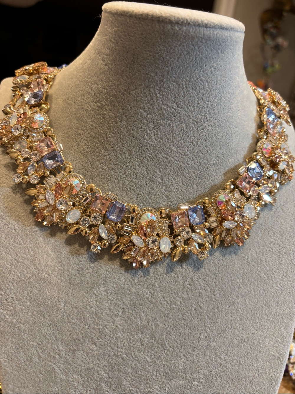 Gold Floral Crystal Statement Necklace - Elegant Sparkle